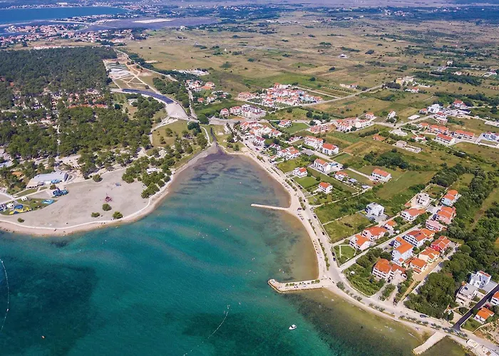 Maslenica 아파트 *