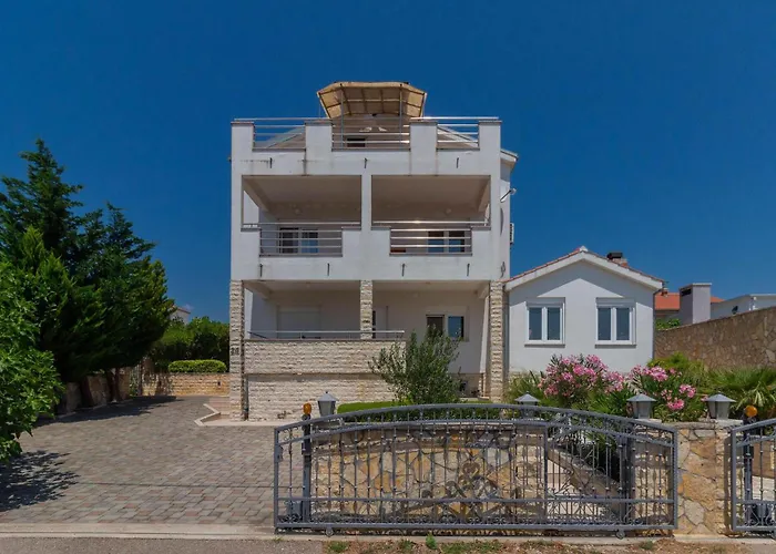 Maslenica Апартаменты Ясенице